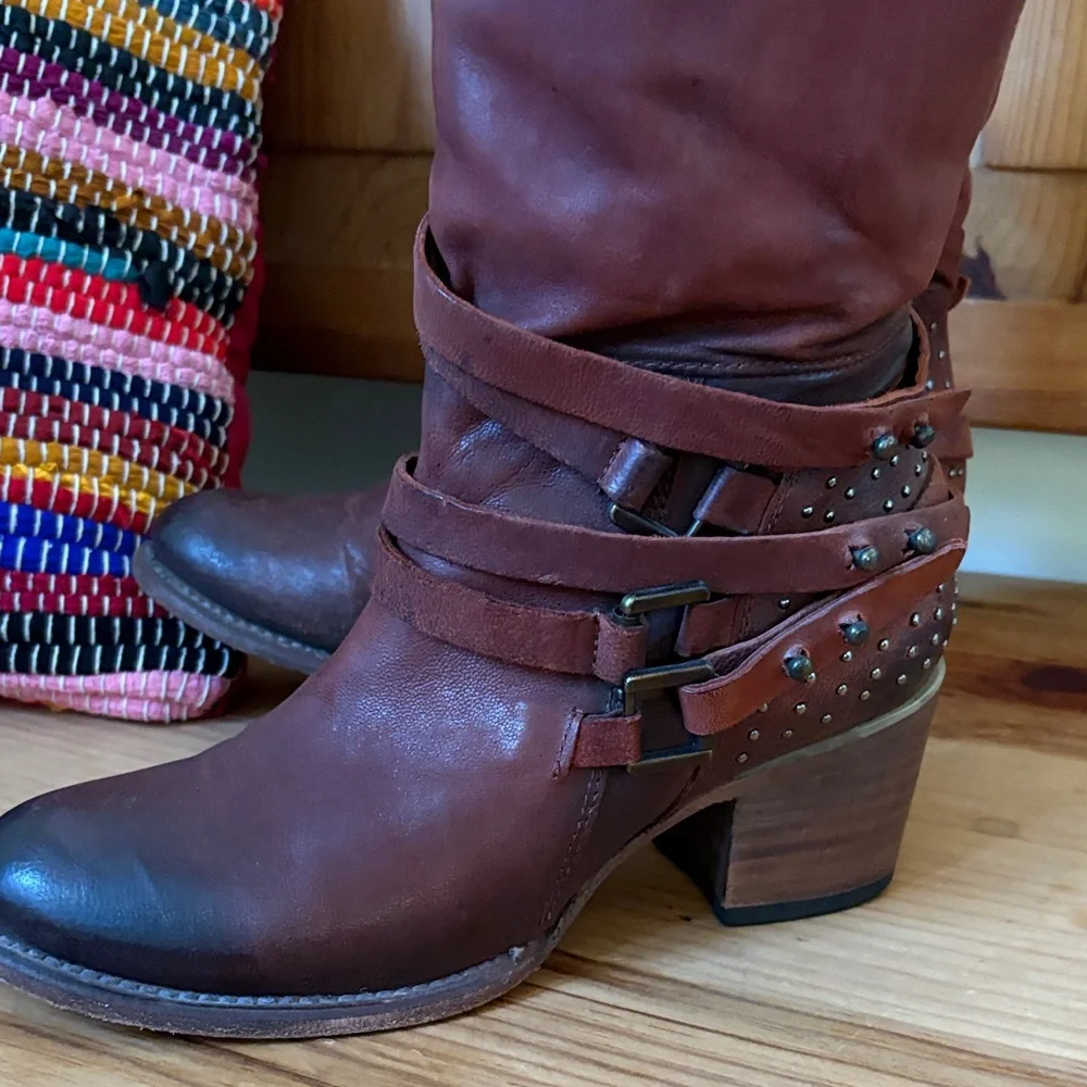 Freebird Brown Heeled Boots with Buckle Detail - Picture 3 of 6
